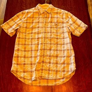 Men’s short sleeve button down shirt